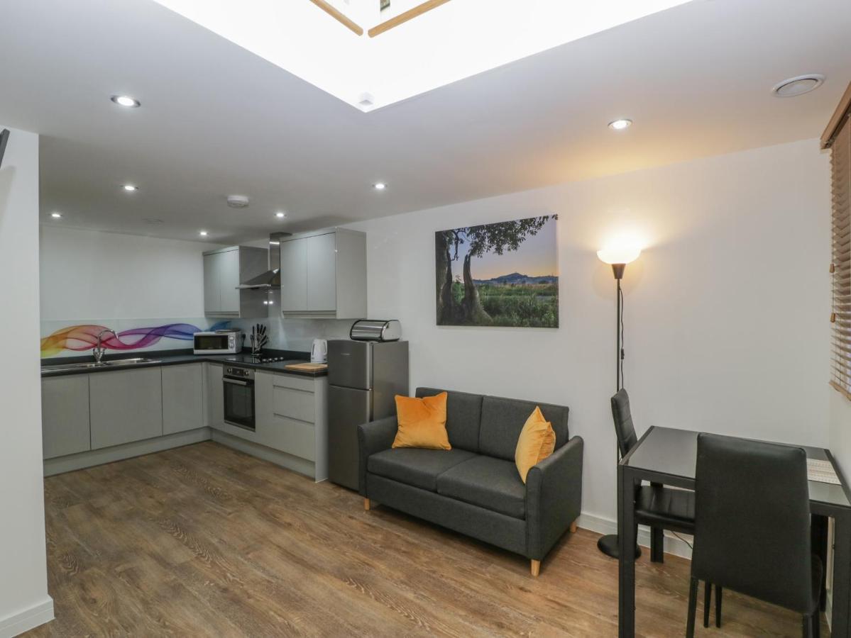 3 The Vaults Apartment Glastonbury Bagian luar foto