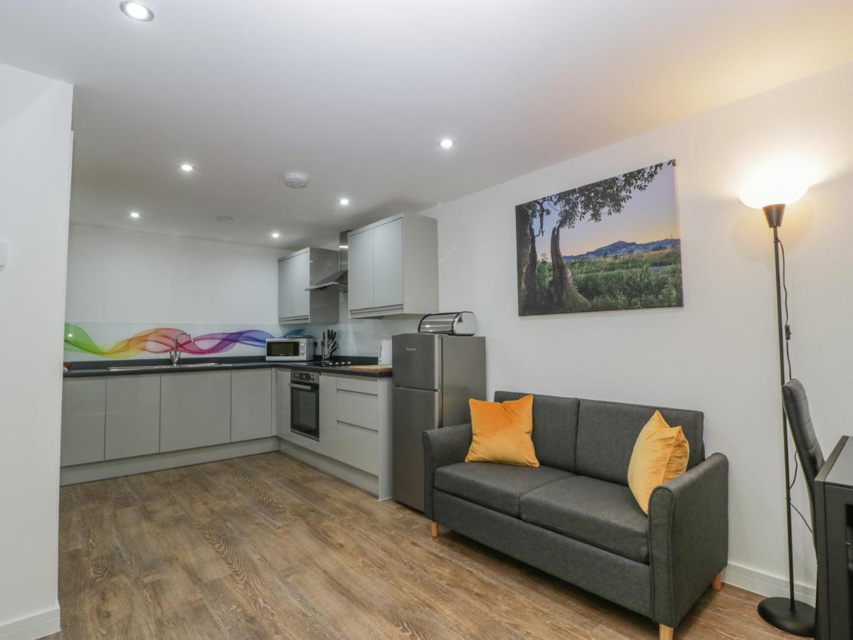 3 The Vaults Apartment Glastonbury Bagian luar foto